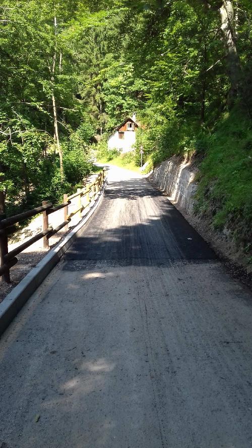 Pista ciclabile Alpe Adria in località Coccau: manto stradale ripristinato - Tarvisio